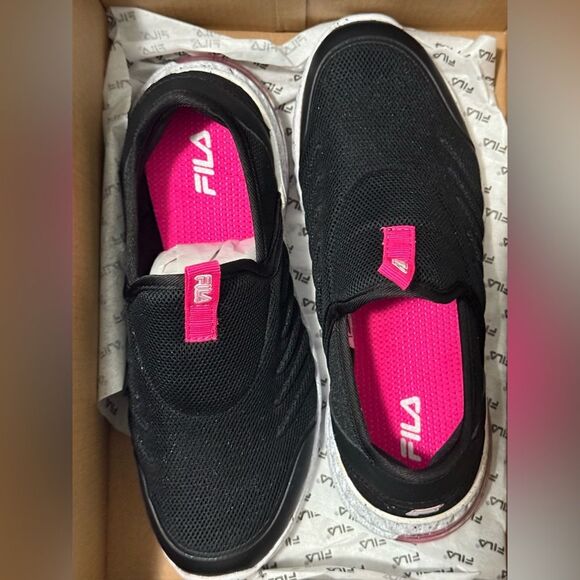 Fila Other - Fila Little Girls Black Slip-On Shoes, Pink Inside, Sparkly Glitter, Size 2